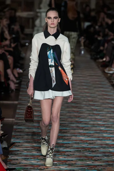 Look 34